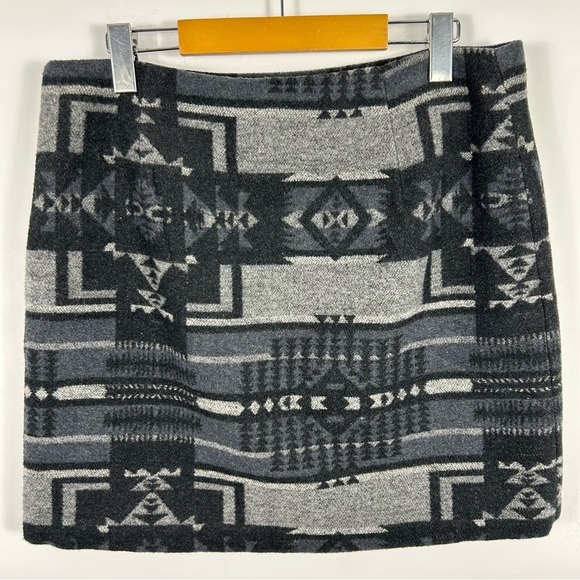 CONTEMPORAINE Gray Aztec Patterned Women's Skirt 10 - Picture 4 of 9